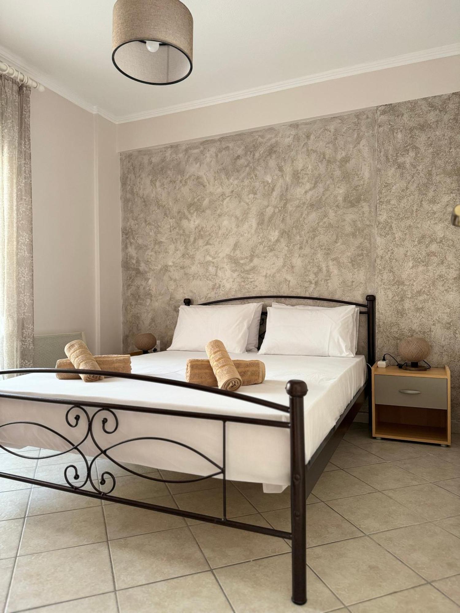Sea 2 See Paralia Ofryniou Orfánion Екстериор снимка